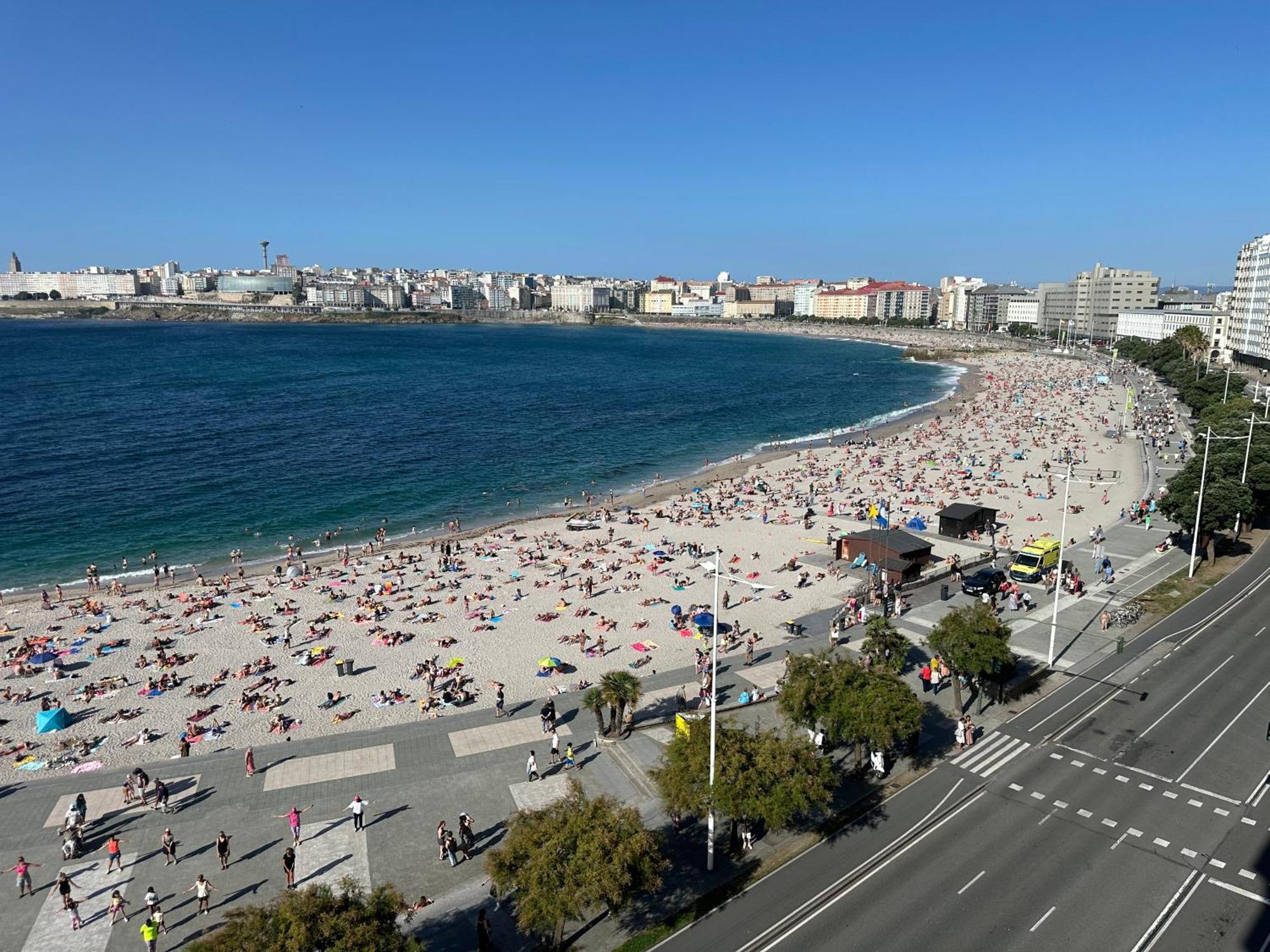 Piso Con Vistas A La Playa De Riazor Corunha Exterior foto